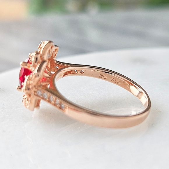 Red Ruby Flower Ring, 925 Sterling Silver Charmed Aroma - Picture 2 of 3